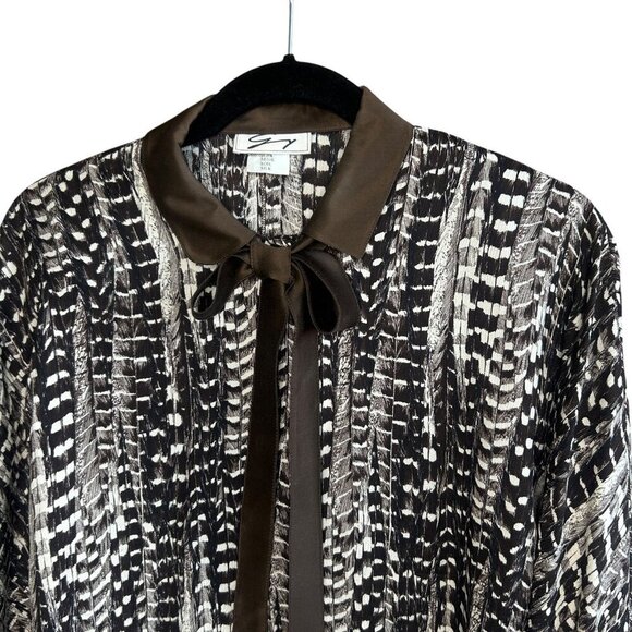 Genny Vintage 80s Italian Designer 100% Silk Blouse - Picture 2 of 10